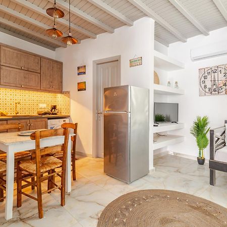 Elenitas Beach House In Ornos Ngoại thất bức ảnh