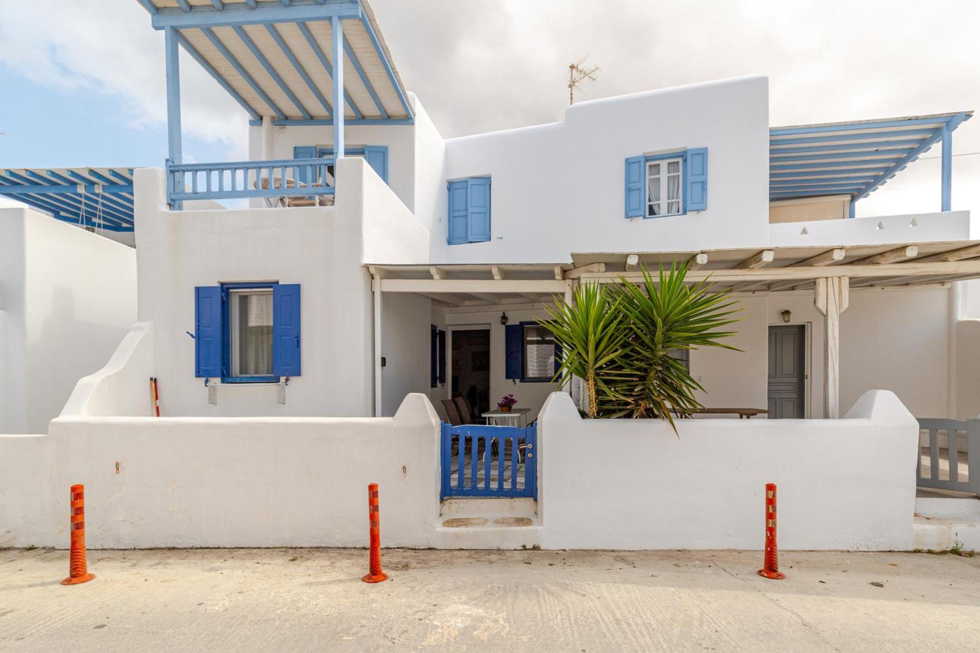 Elenitas Beach House In Ornos Ngoại thất bức ảnh