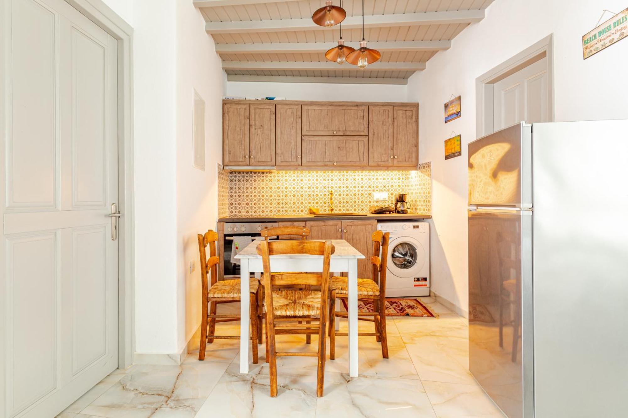 Elenitas Beach House In Ornos Ngoại thất bức ảnh
